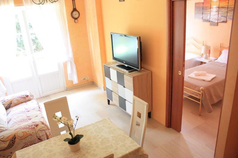 Lyon Apartment At Colosseo Rome Bagian luar foto